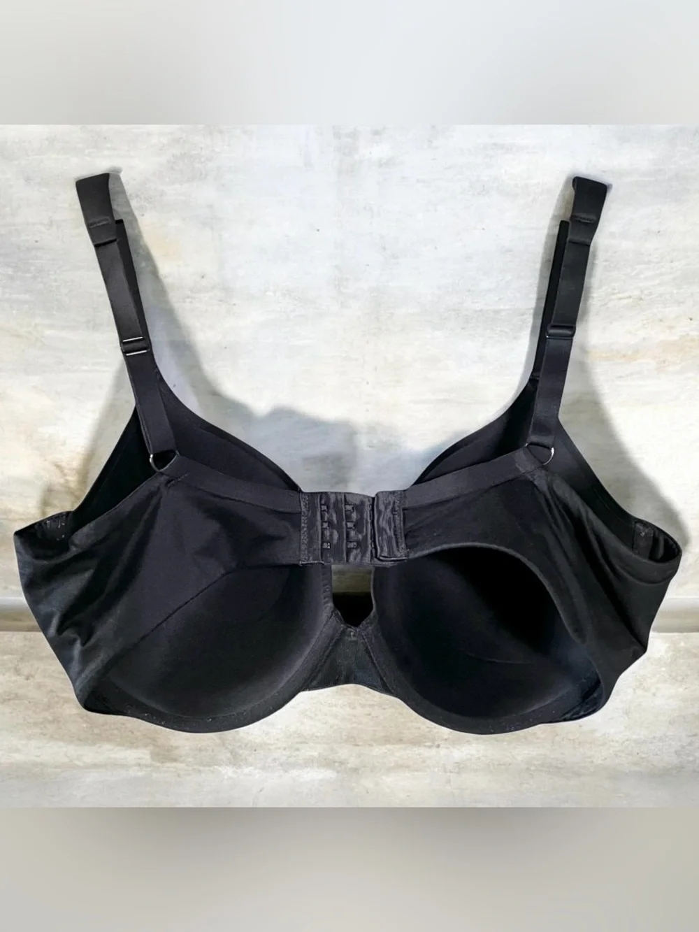 Victoria’s Secret 36DD Lined Perfect Coverage Bra NWOT Black Vintage T-Shirt